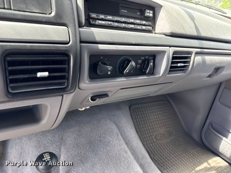 image for item EV7705 1995 Ford F-150 Ext. Cab pickup truck
