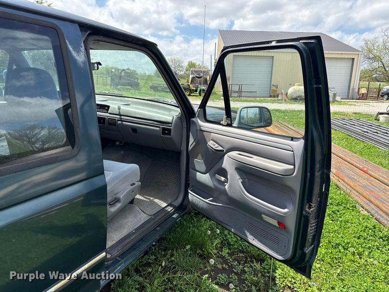 image for item EV7705 1995 Ford F-150 Ext. Cab pickup truck