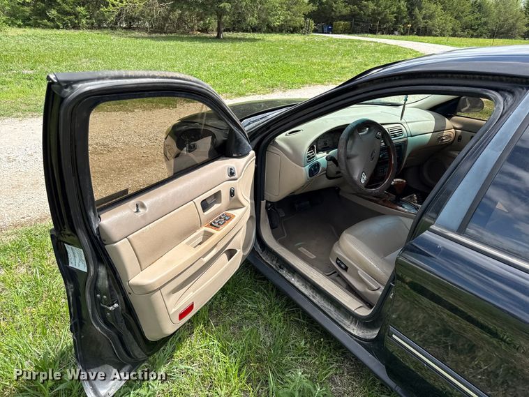 image for item EV7706 2003 Ford Taurus 
