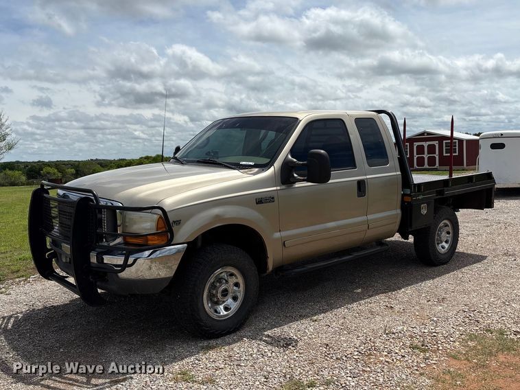 image for item EW1499 2001 Ford F250 Super Duty bale bed pickup truck
