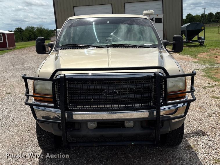 image for item EW1499 2001 Ford F250 Super Duty bale bed pickup truck