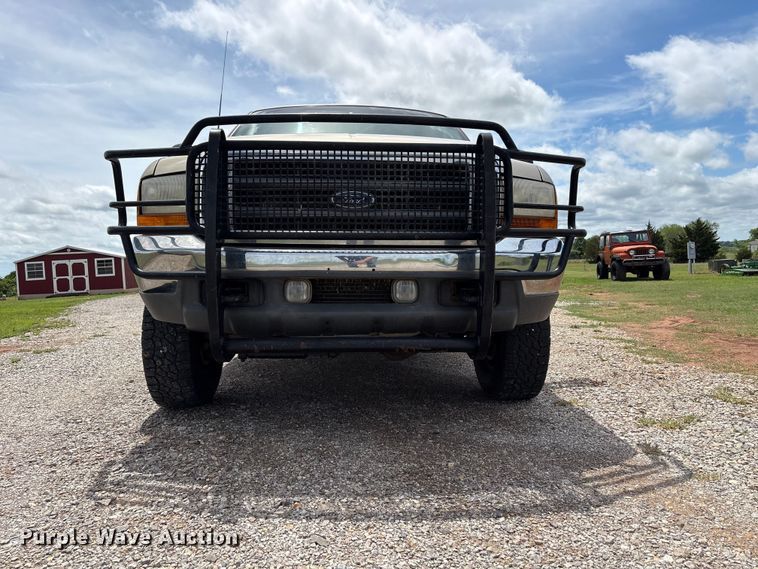 image for item EW1499 2001 Ford F250 Super Duty bale bed pickup truck