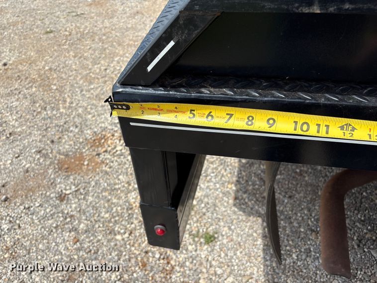 image for item EW1499 2001 Ford F250 Super Duty bale bed pickup truck