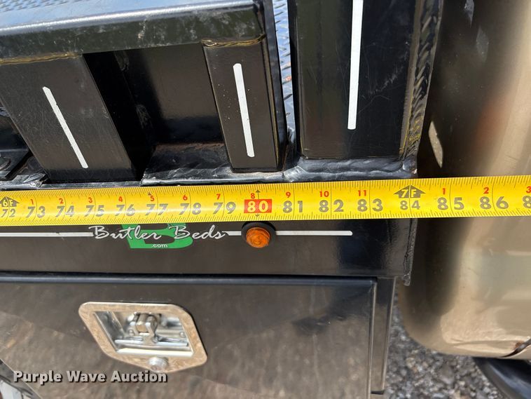 image for item EW1499 2001 Ford F250 Super Duty bale bed pickup truck
