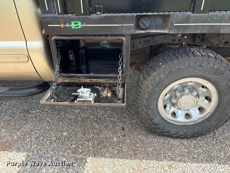 image for item EW1499 2001 Ford F250 Super Duty bale bed pickup truck