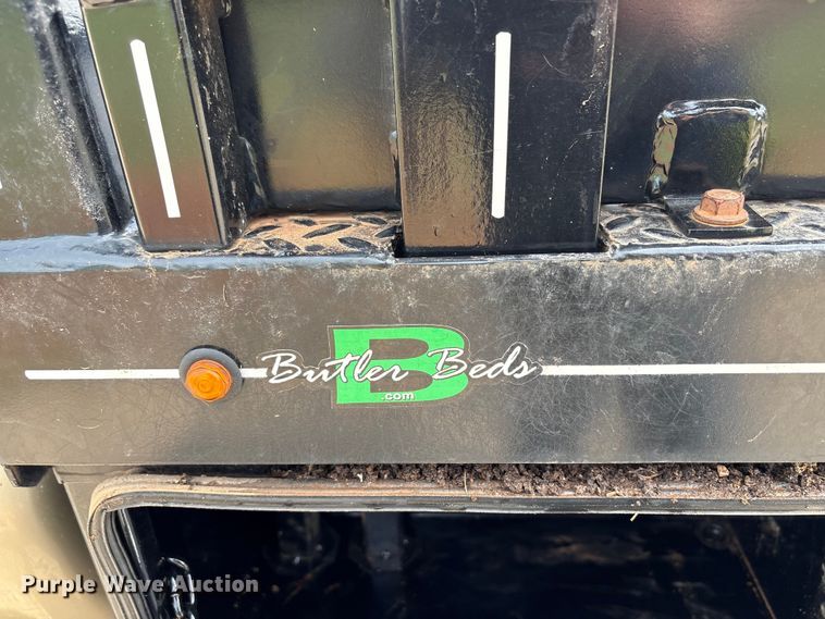 image for item EW1499 2001 Ford F250 Super Duty bale bed pickup truck