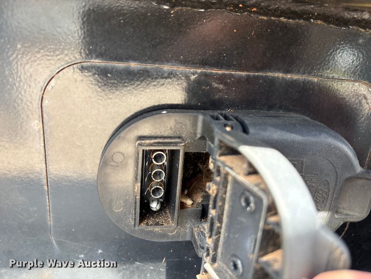 image for item EW1499 2001 Ford F250 Super Duty bale bed pickup truck