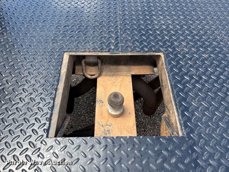 image for item EW1499 2001 Ford F250 Super Duty bale bed pickup truck