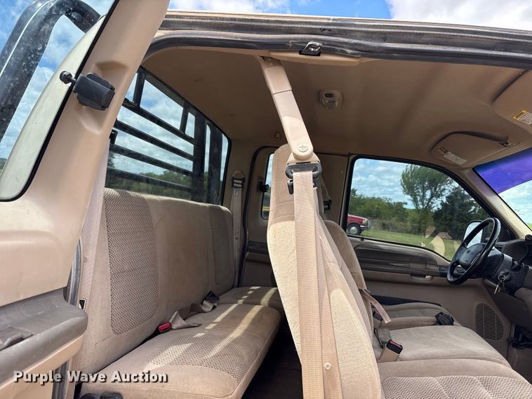 image for item EW1499 2001 Ford F250 Super Duty bale bed pickup truck