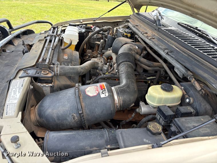 image for item EW1499 2001 Ford F250 Super Duty bale bed pickup truck