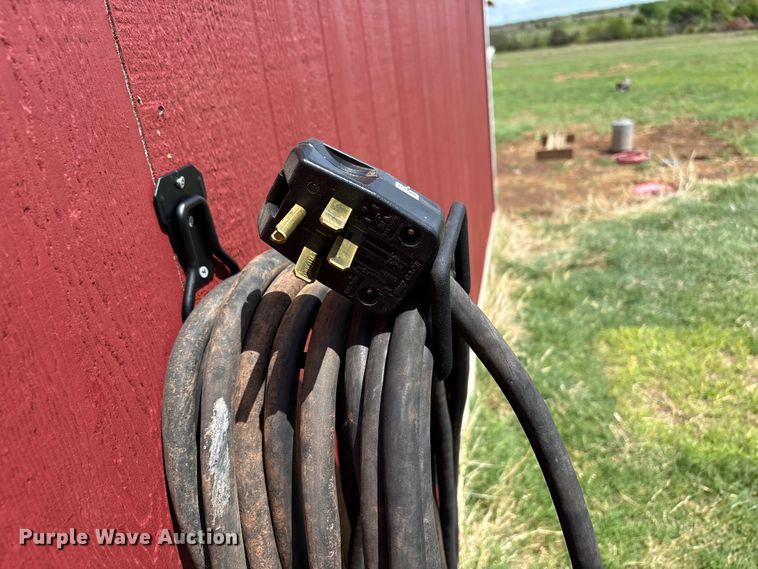 image for item EW1502 Derksen shed