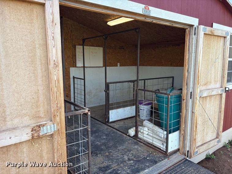 image for item EW1502 Derksen shed