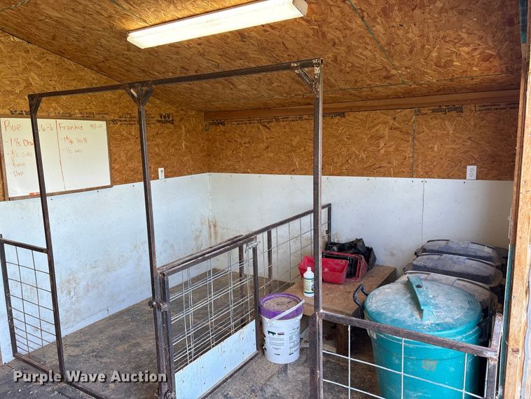 image for item EW1502 Derksen shed