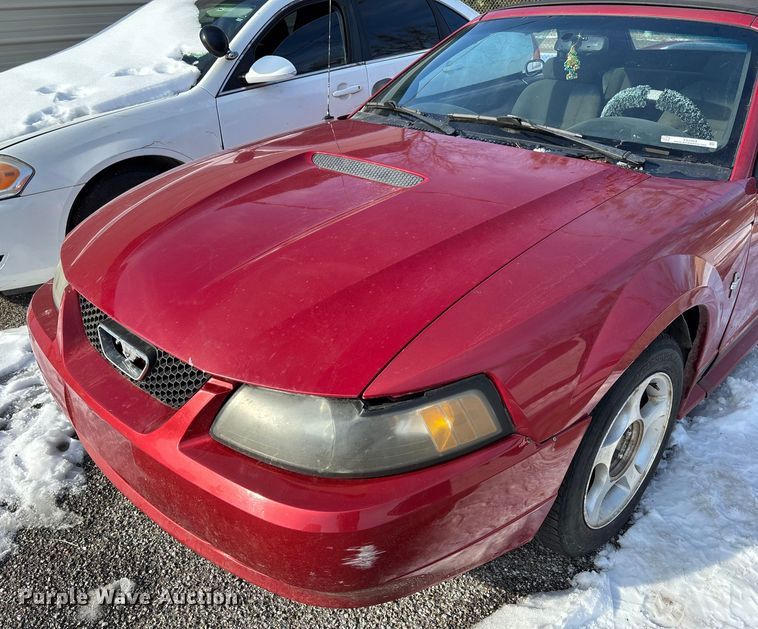 image for item FB2968 2000 Ford Mustang convertible