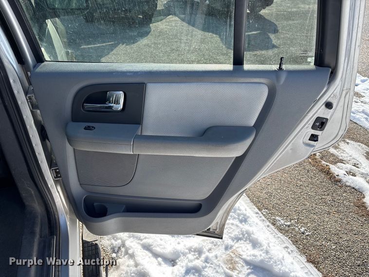 image for item FB2969 2005 Ford Expedition SUV