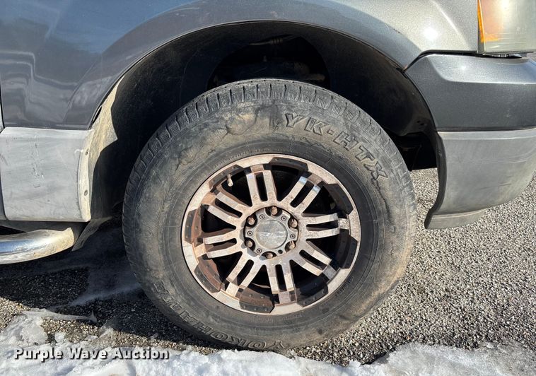 image for item FB2969 2005 Ford Expedition SUV