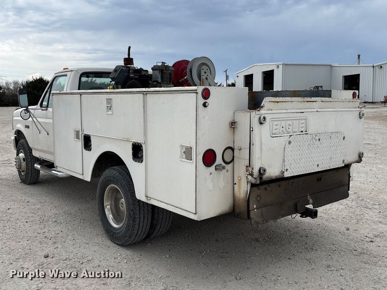 image for item FB3304 1992 Ford F450 Super Duty utility / service truck