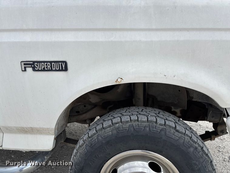 image for item FB3304 1992 Ford F450 Super Duty utility / service truck