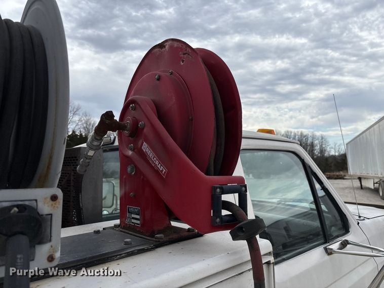 image for item FB3304 1992 Ford F450 Super Duty utility / service truck