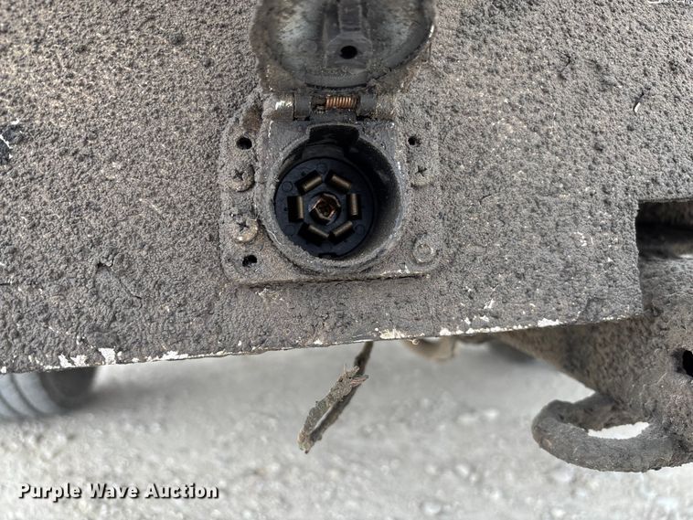 image for item FB3304 1992 Ford F450 Super Duty utility / service truck