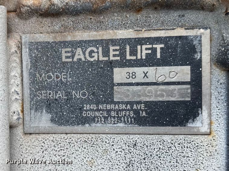 image for item FB3304 1992 Ford F450 Super Duty utility / service truck