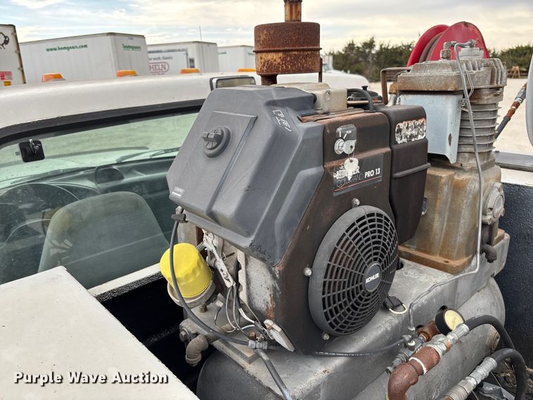 image for item FB3304 1992 Ford F450 Super Duty utility / service truck