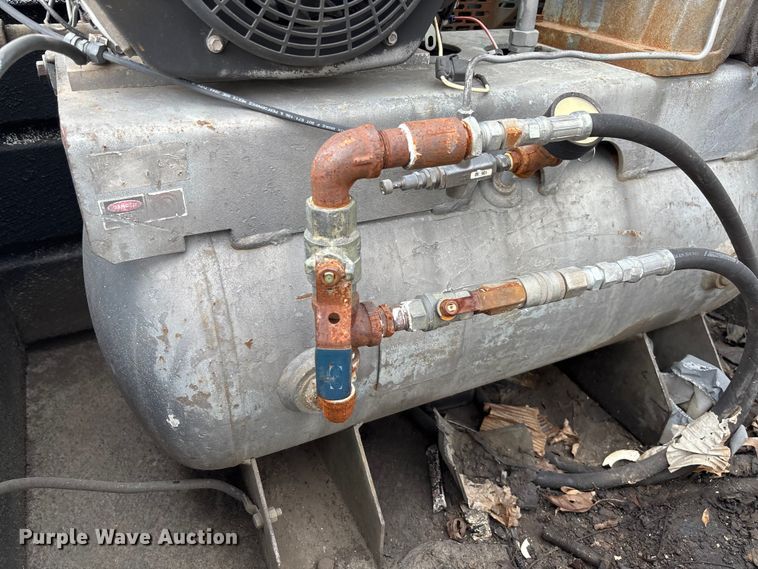 image for item FB3304 1992 Ford F450 Super Duty utility / service truck