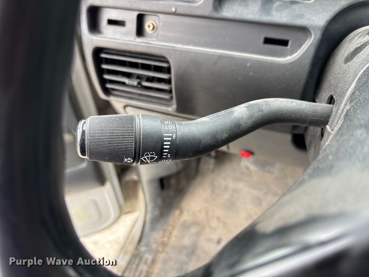 image for item FB3304 1992 Ford F450 Super Duty utility / service truck