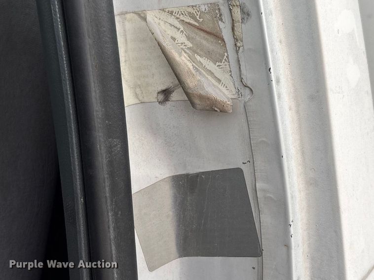 image for item FB3304 1992 Ford F450 Super Duty utility / service truck