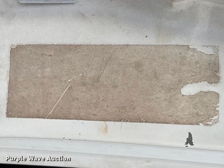 image for item FB3304 1992 Ford F450 Super Duty utility / service truck