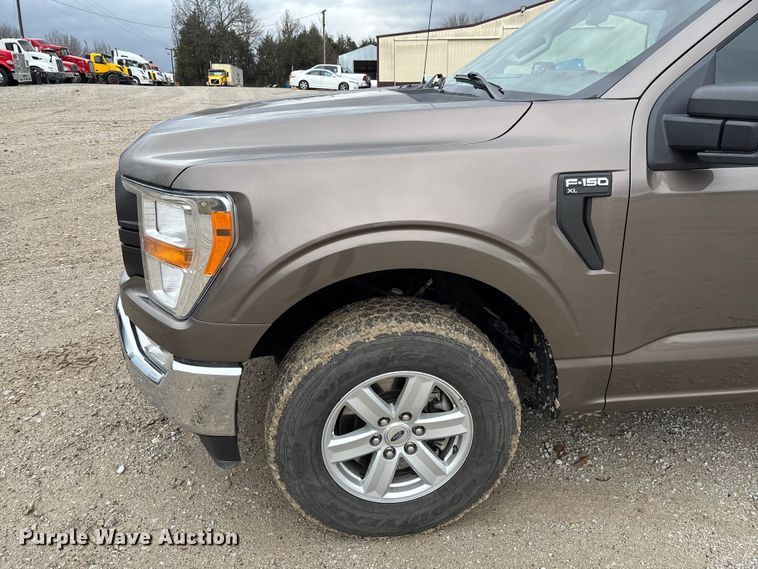 image for item FB3310 2021 Ford F150 Crew Cab pickup truck