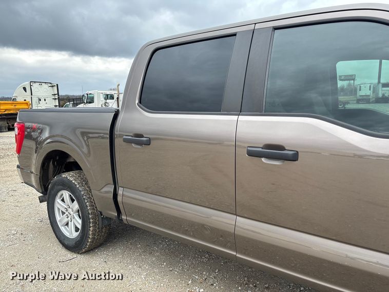 image for item FB3310 2021 Ford F150 Crew Cab pickup truck