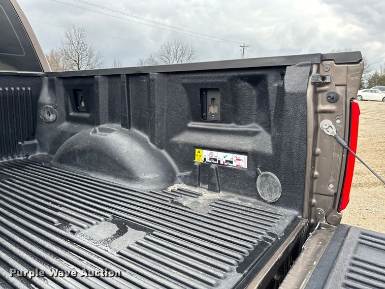 image for item FB3310 2021 Ford F150 Crew Cab pickup truck