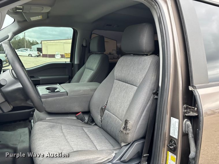 image for item FB3310 2021 Ford F150 Crew Cab pickup truck