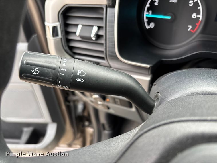 image for item FB3310 2021 Ford F150 Crew Cab pickup truck