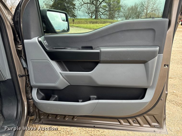 image for item FB3310 2021 Ford F150 Crew Cab pickup truck