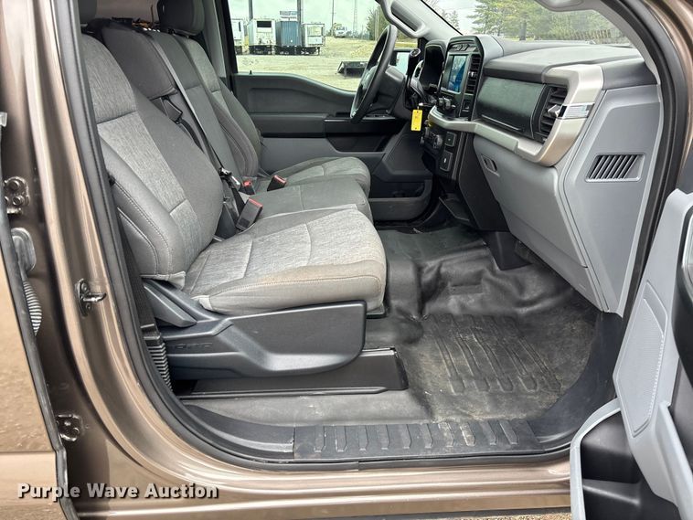 image for item FB3310 2021 Ford F150 Crew Cab pickup truck