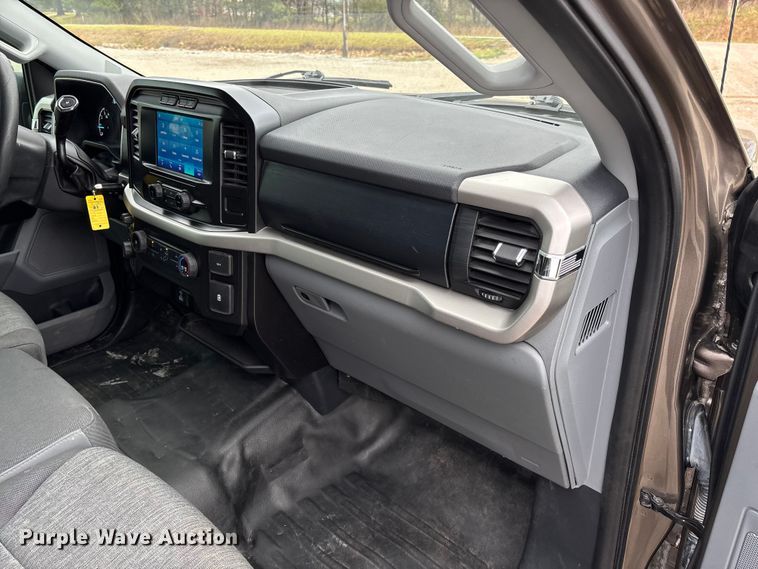 image for item FB3310 2021 Ford F150 Crew Cab pickup truck