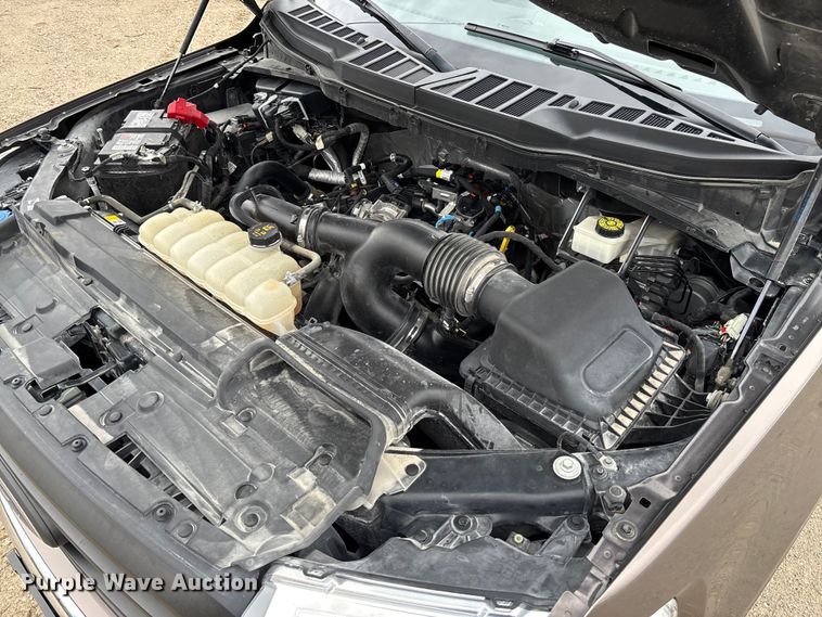 image for item FB3310 2021 Ford F150 Crew Cab pickup truck