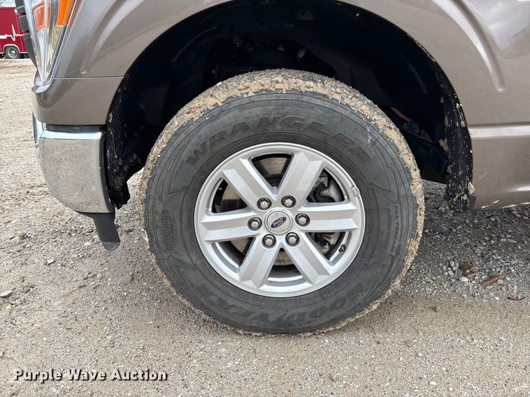 image for item FB3310 2021 Ford F150 Crew Cab pickup truck