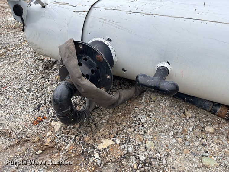 image for item FB3312 (2) tanks