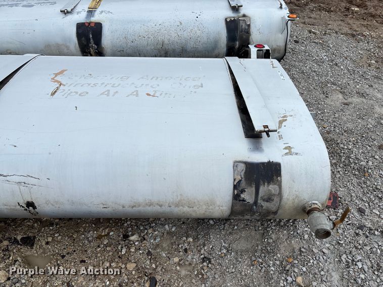 image for item FB3312 (2) tanks