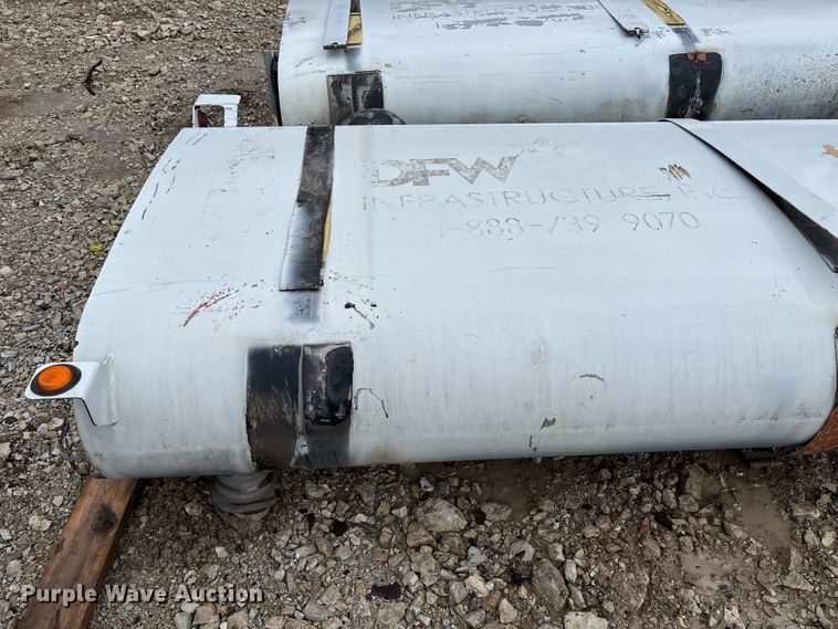 image for item FB3312 (2) tanks