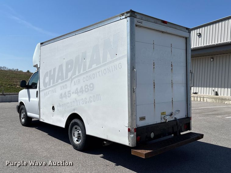 image for item FB3336 2015 Chevrolet Express G3500 box truck