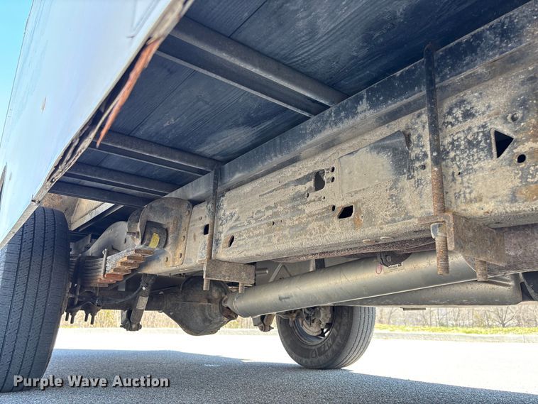 image for item FB3336 2015 Chevrolet Express G3500 box truck