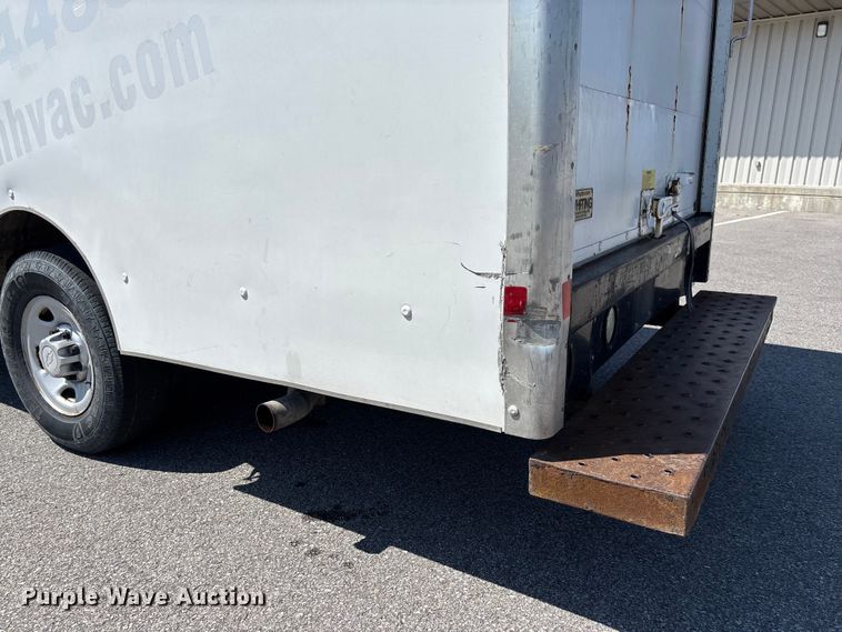 image for item FB3336 2015 Chevrolet Express G3500 box truck