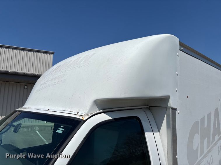 image for item FB3336 2015 Chevrolet Express G3500 box truck