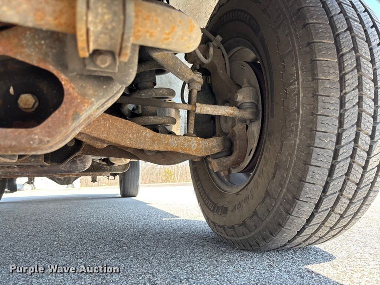 image for item FB3336 2015 Chevrolet Express G3500 box truck