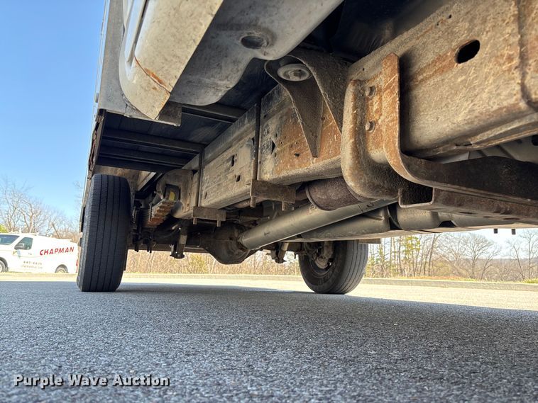 image for item FB3336 2015 Chevrolet Express G3500 box truck