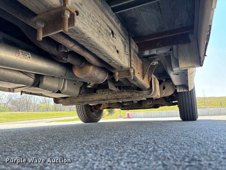 image for item FB3336 2015 Chevrolet Express G3500 box truck